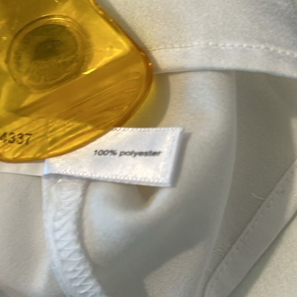 The Limited lightweight and cool satin like blouse - Picture 6 of 6